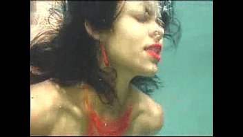 Sex Underwater - Ruby Knox: Red Lips (2/2)